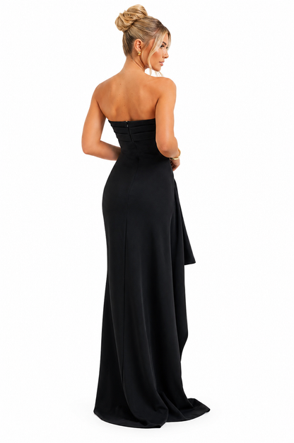 Hadira | Sort Kjole – Elegant Med Slids