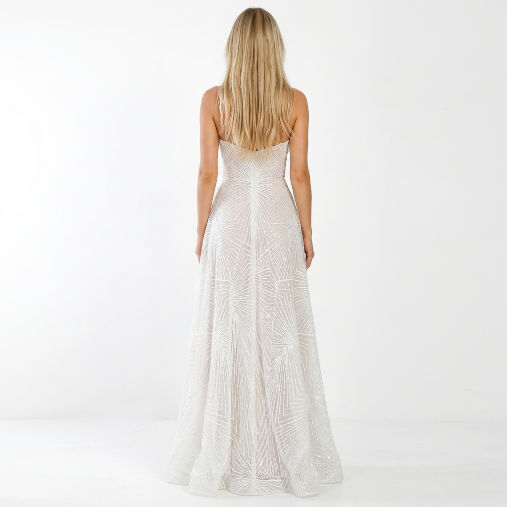 Cristina | Moderne en linjekjole med dyb V - hals og spaghetti - stropper