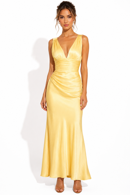 Solea | Satin Kjole – Elegant &  Strålende